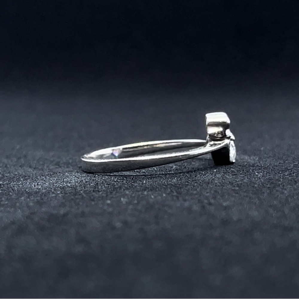 DISNEY ENGAGEMENT RING - Picture 3 of 5